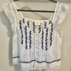 NWT Maeve Blue Embroidered Lace Trimmed Top